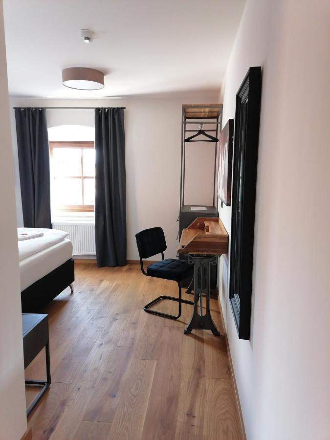 Hotelgasthof Kirchenwirt Schierling Εξωτερικό φωτογραφία