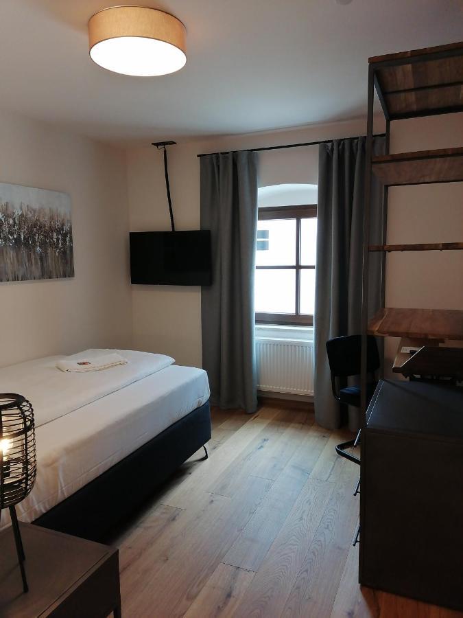 Hotelgasthof Kirchenwirt Schierling Εξωτερικό φωτογραφία