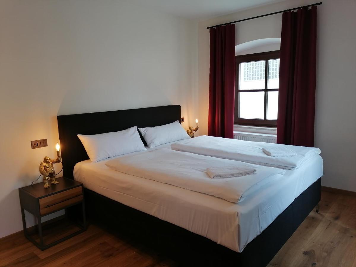 Hotelgasthof Kirchenwirt Schierling Εξωτερικό φωτογραφία