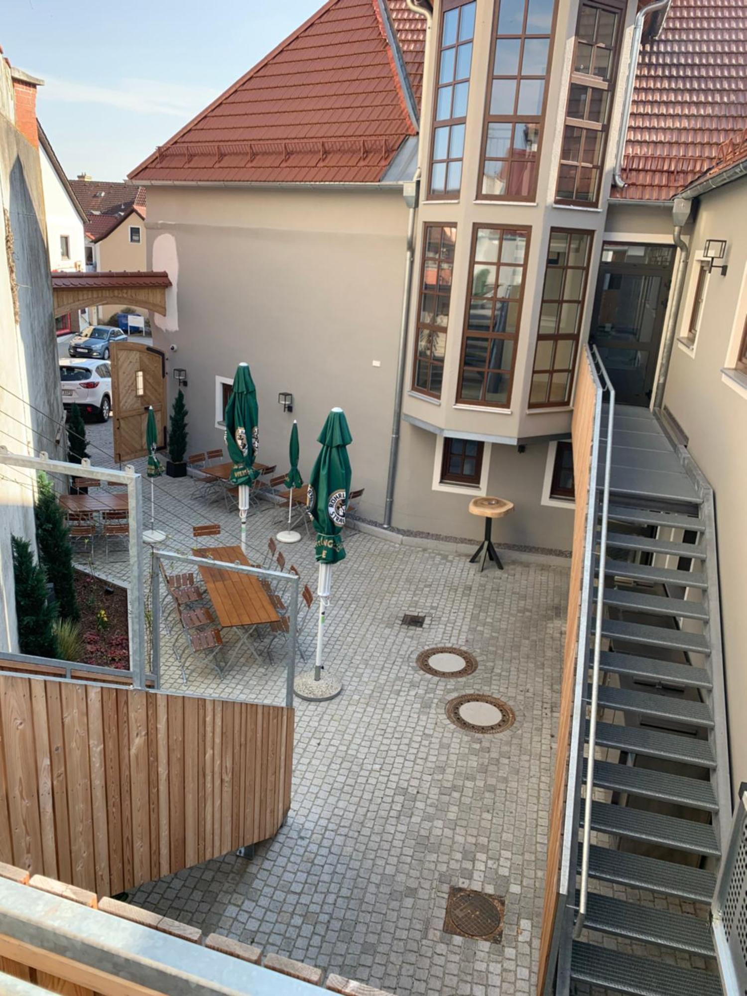 Hotelgasthof Kirchenwirt Schierling Εξωτερικό φωτογραφία
